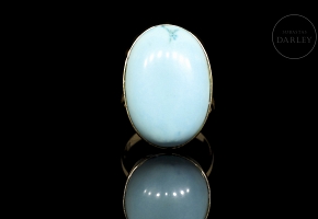 18k yellow gold ring with oval turquoise