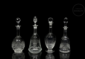Cuatro licoreras en cristal tallado, s.XX