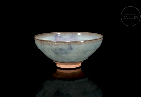 Glazed stoneware bowl, Jun kiln
