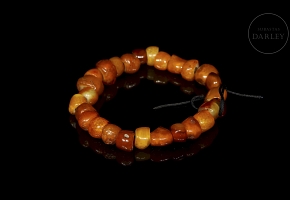 Pulsera de veintisiete cuentas de ágata, dinastía Zhou