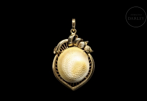 Colgante de oro amarillo de 18 kt con concha, estilo Eduardino