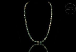 Fifty-bead jade necklace, Qing dynasty