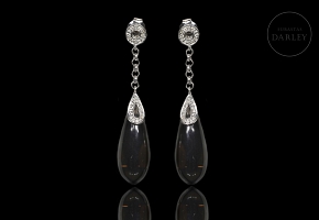 Pendientes de oro blanco de 18K con cuarzo fumé y diamantes