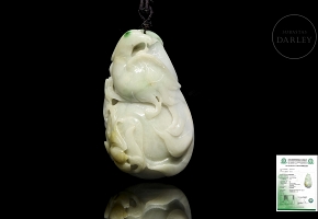 Natural jadeite necklace ‘Ave’, Qing dynasty