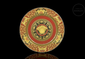 Rosenthal meets Versace