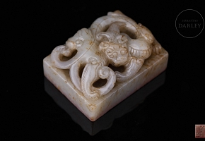 White jade seal ‘Crouching Dragon’, Qing dynasty