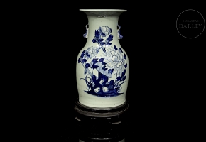 Jarrón de porcelana