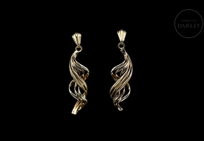 Pendientes de oro amarillo
