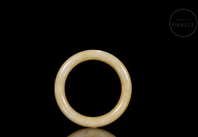 Carved white jade bracelet, Ming style