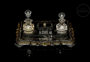 Escribanía victoriana de papier-mâché y nácar, s.XIX