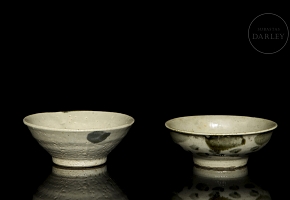 Two glazed ceramic bowls, Qing dynasty