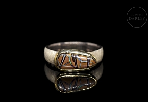 Anillo de plata con ópalo