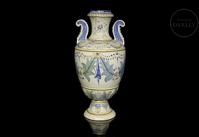 胡安·鲁伊斯·德·卢纳（1863–1945）花卉双耳瓶，20世纪早期