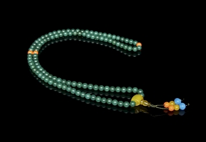 Mala necklace with 108 agate beads, Yuan dynasty