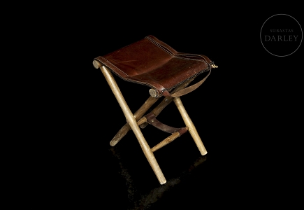 Taburete de cuero para caza, s.XX
