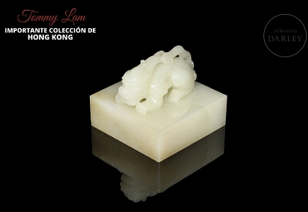 Sello de jade blanco tallado