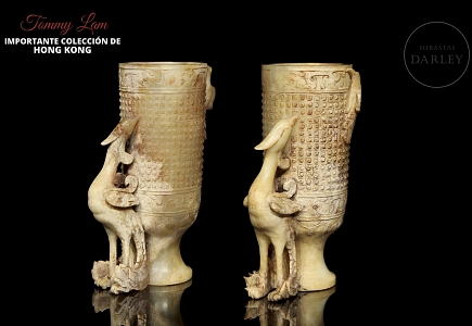 Copas rituales de jade blanco tallado