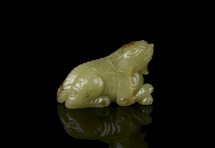 Figura tallada de jade amarillo 
