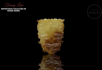 Colgante de jade amarillo