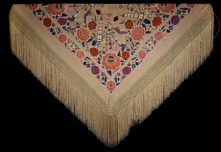 Mantón de Manila bordado con decoración Chinoiserie, s. XX