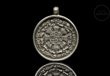 Antiguo colgante de plata, Tíbet