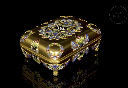 Joyero antiguo de bronce dorado y champlevé