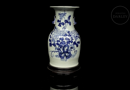 Jarrón de porcelana esmaltada