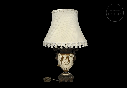 Lámpara de sobremesa de porcelana y bronce 