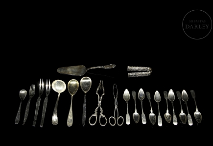 Conjunto de servicio en plata