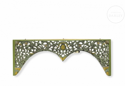 Cubre cortinas de madera lacada