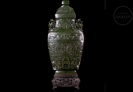 Jarrón de jade verde espinaca de Hetian, dinastía Qing
