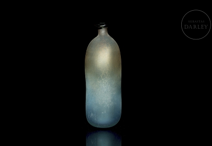 Jarrón de Liulí azul, dinastía Tang