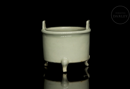 Incensario de porcelana celadón, estilo Ding, dinastía Qing