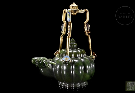 Tetera de jade espinaca y soporte cloisonné, con sello Qianlong