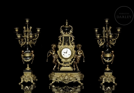 Reloj de sobremesa con guarnición Imperial, de Franz Hermle Brevettato