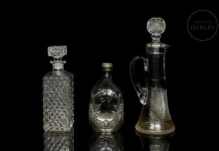 Conjunto de botellas de cristal, s.XX