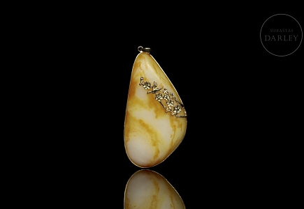 Colgante de jade 