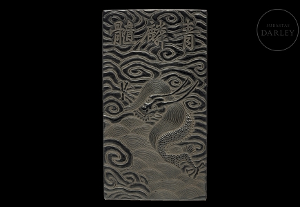 Pieza de tinta con relieves, dinastía Qing