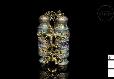 Doble jarrón de bronce dorado con esmalte cloisonné 