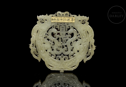 Placa de jade calado