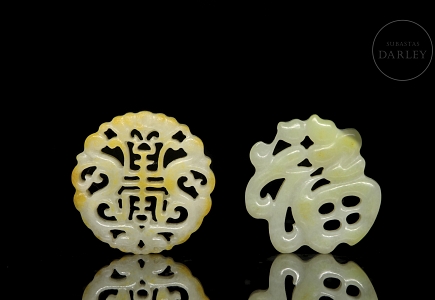 Pareja de colgantes de jade tallado, s.XX