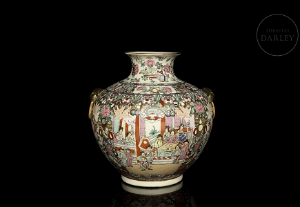 Jarrón de porcelana
