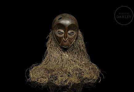 Máscara ritual con barba, Lega, R.D. del Congo, s.XX