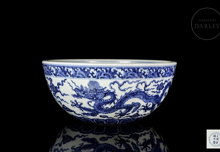 Cuenco de porcelana esmaltada azul y blanco 