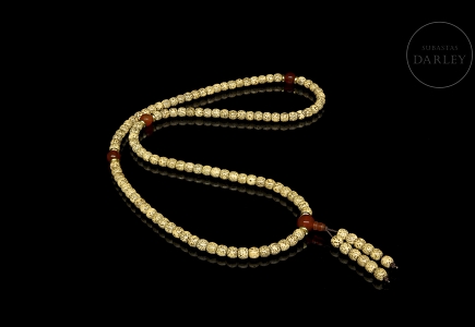 Mala de ciento veinticinco cuentas de semilla y ágata, s.XX