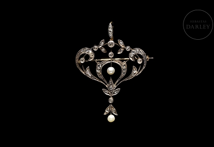 Broche de oro y plata con diamantes y perlas, estilo Eduardino