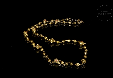 Collar de plata dorada y coral, s.XIX