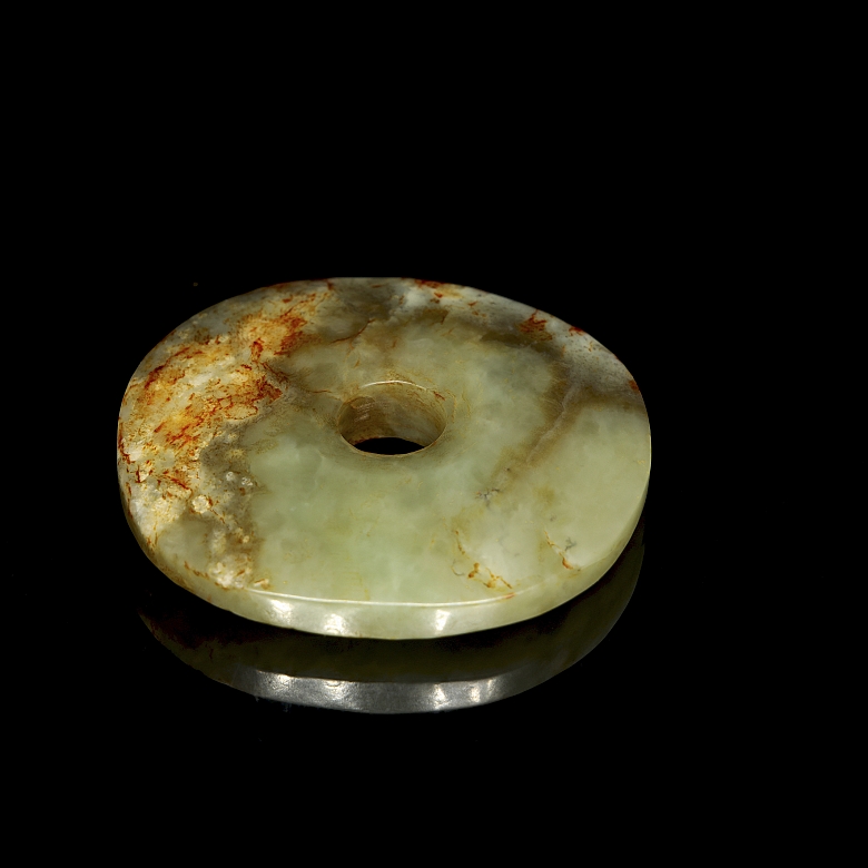 Colgante de jade tallado