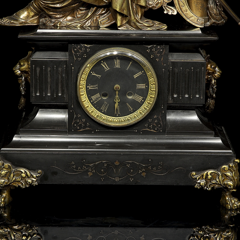 Reloj de sobremesa estilo Neoclásico