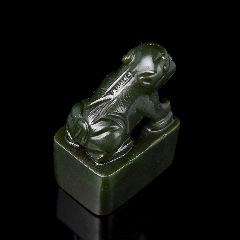 Spinach green jade seal ‘Beast’, Qing dynasty